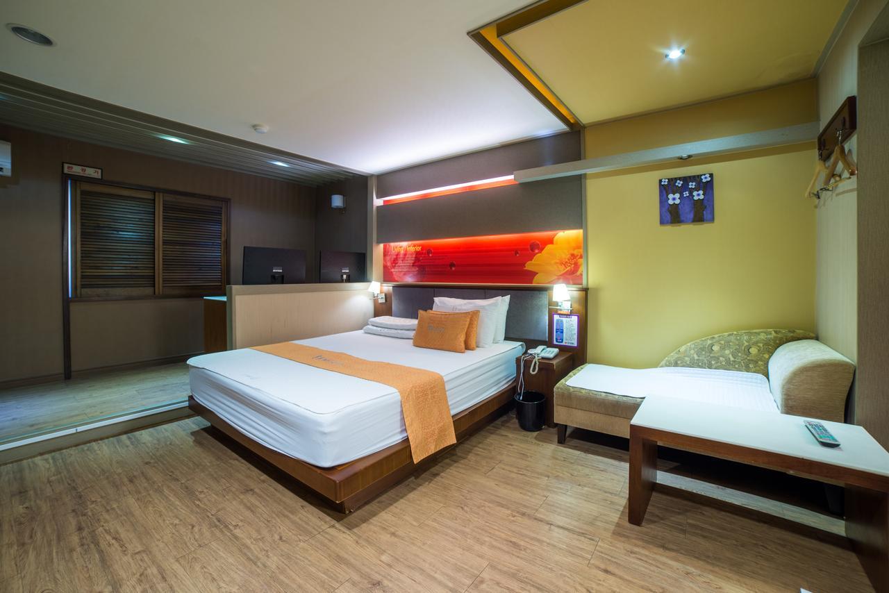U Hotel Пусан Екстер'єр фото